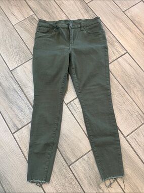 Kut from the Kloth Olive Green Ankle Crop Jeans